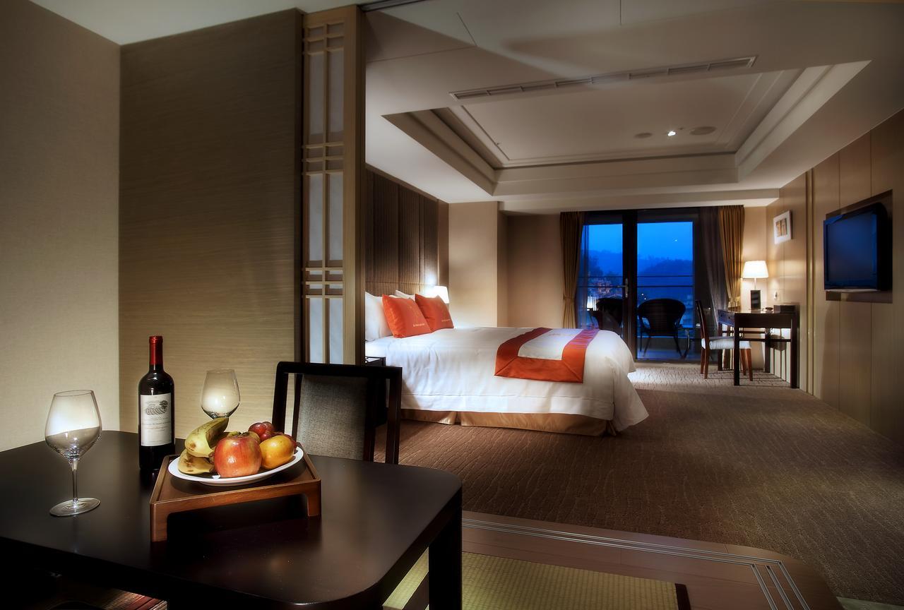 Sun Moon Lake Hotel Юйчи Номер фото